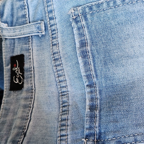 Earl Capri Jeans - Picture 5 of 8